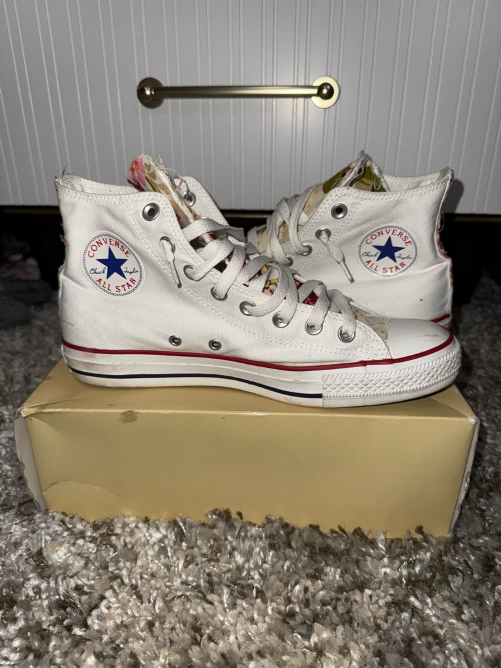 Converse: All Stars women’s size 10